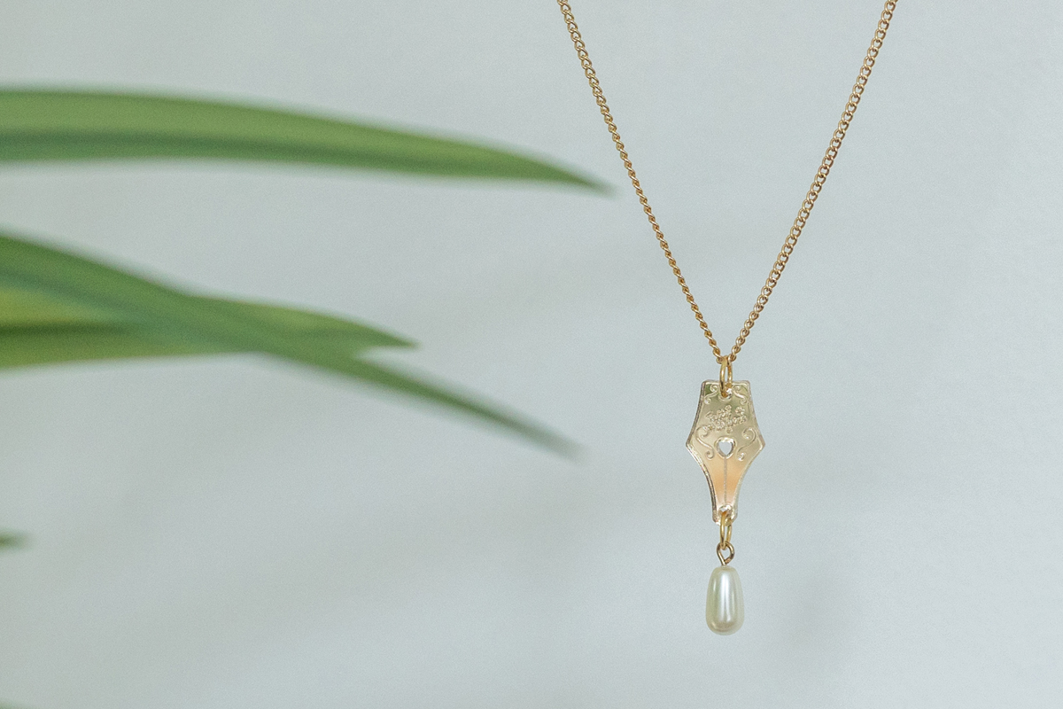 Women's Prize x Tatty Devine Pen Nib Pendant – Pearl